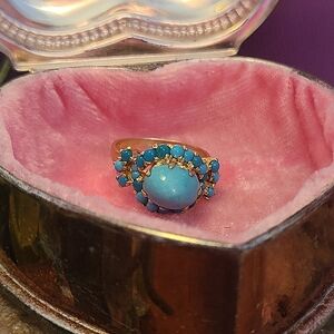 Amazing Vintage Genuine Turquoise Cluster Ring Set Beautifully in 14kt Gold